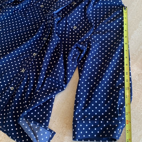NOTATIONS Navy/white polka dot shirt blouse, side slits, silver buttons. L EUC - Picture 14 of 17